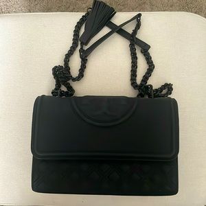 Matte black Fleming Tory Burch Handbag